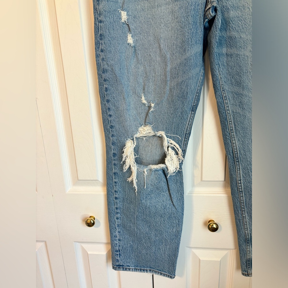 A&F High Rise Dad Jean WORN ONCE - Picture 3 of 4